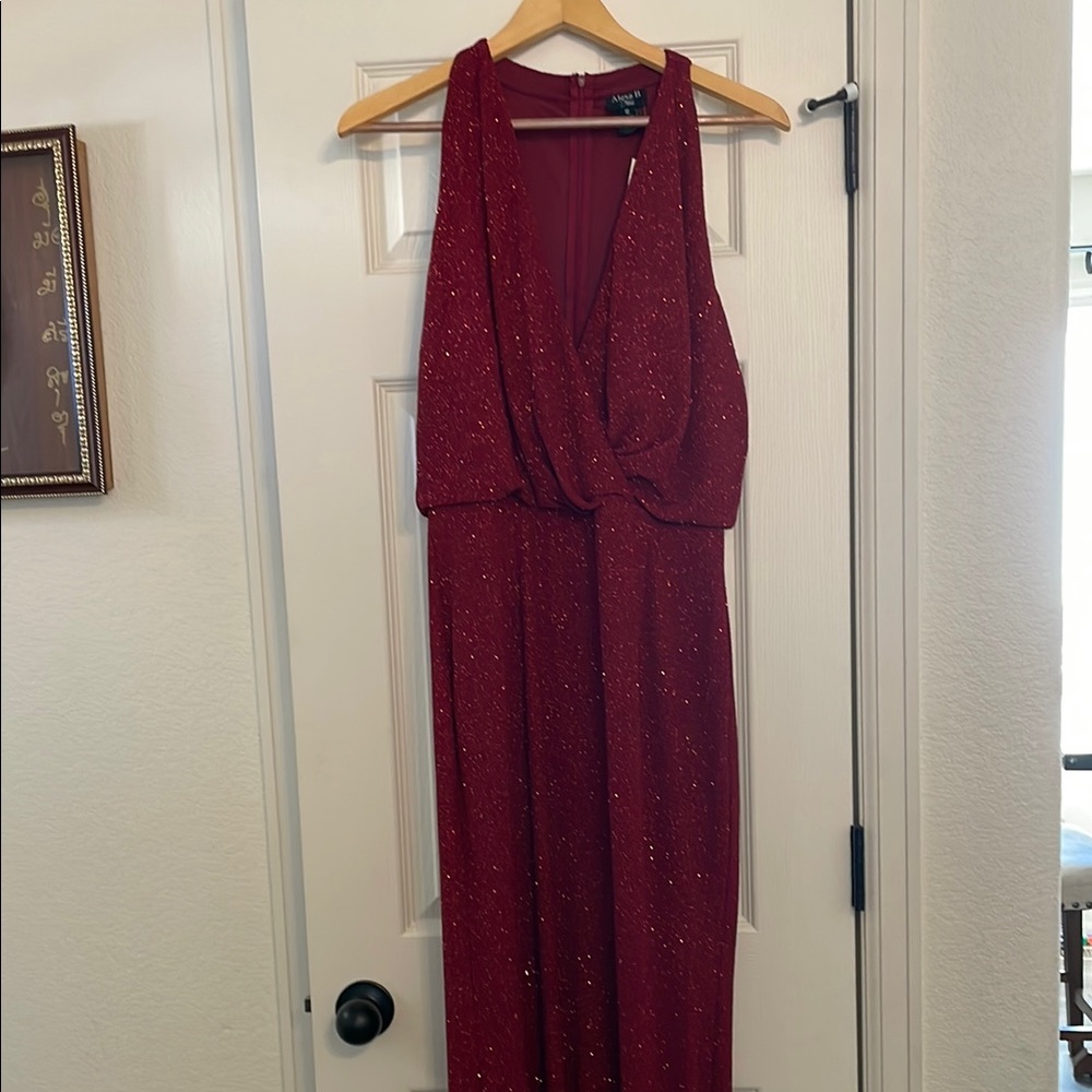 Elegant Red Sparkle Dress